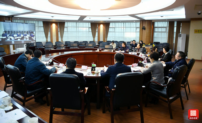 2021年1月6日，元方主持召開中國重汽綿陽生產基地擴能上量第三次聯席會議  張莉 攝.jpg