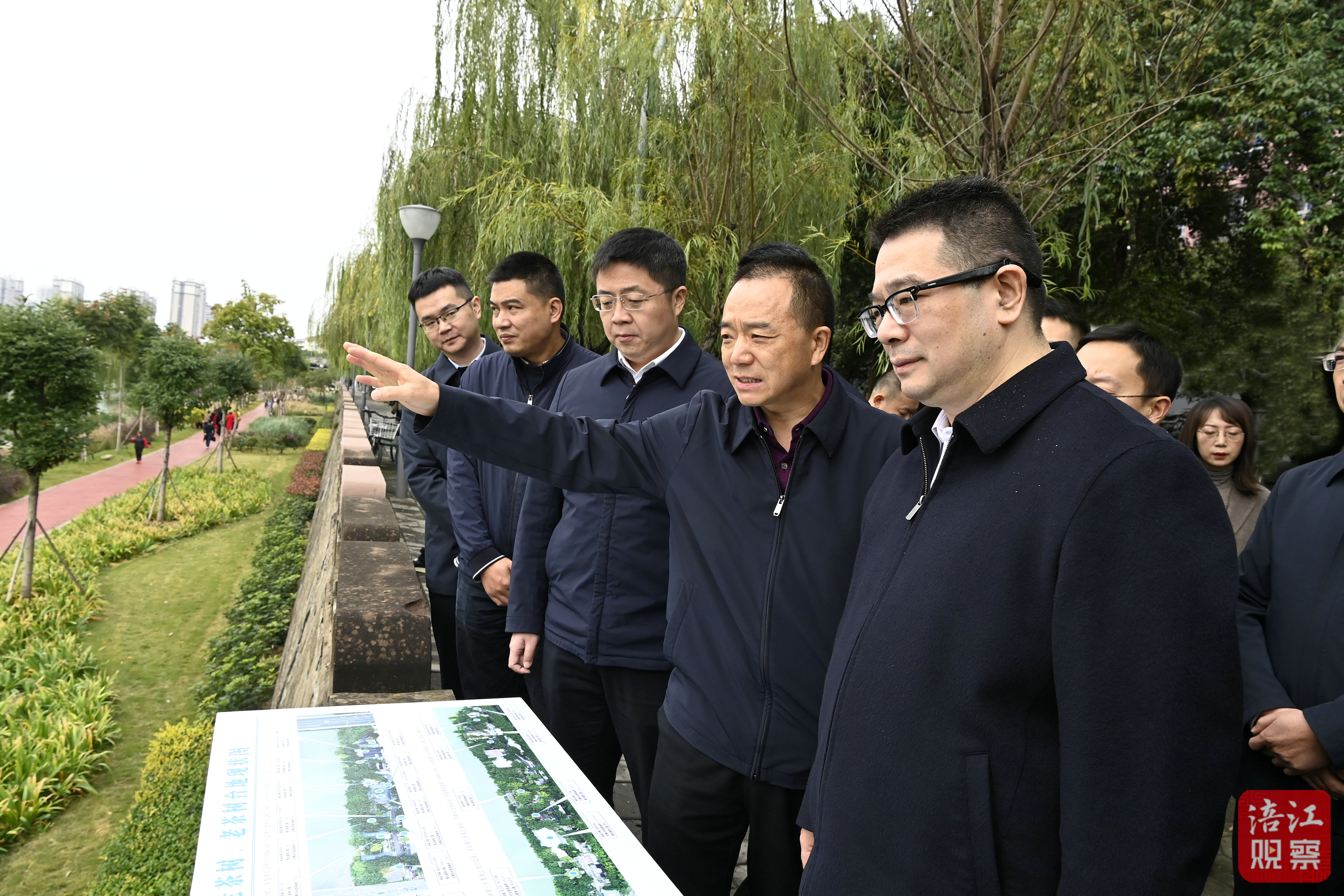 2023年11月15日，李云開展巡河并調研城區環境整治工作（巡河）3 張莉 攝.jpg